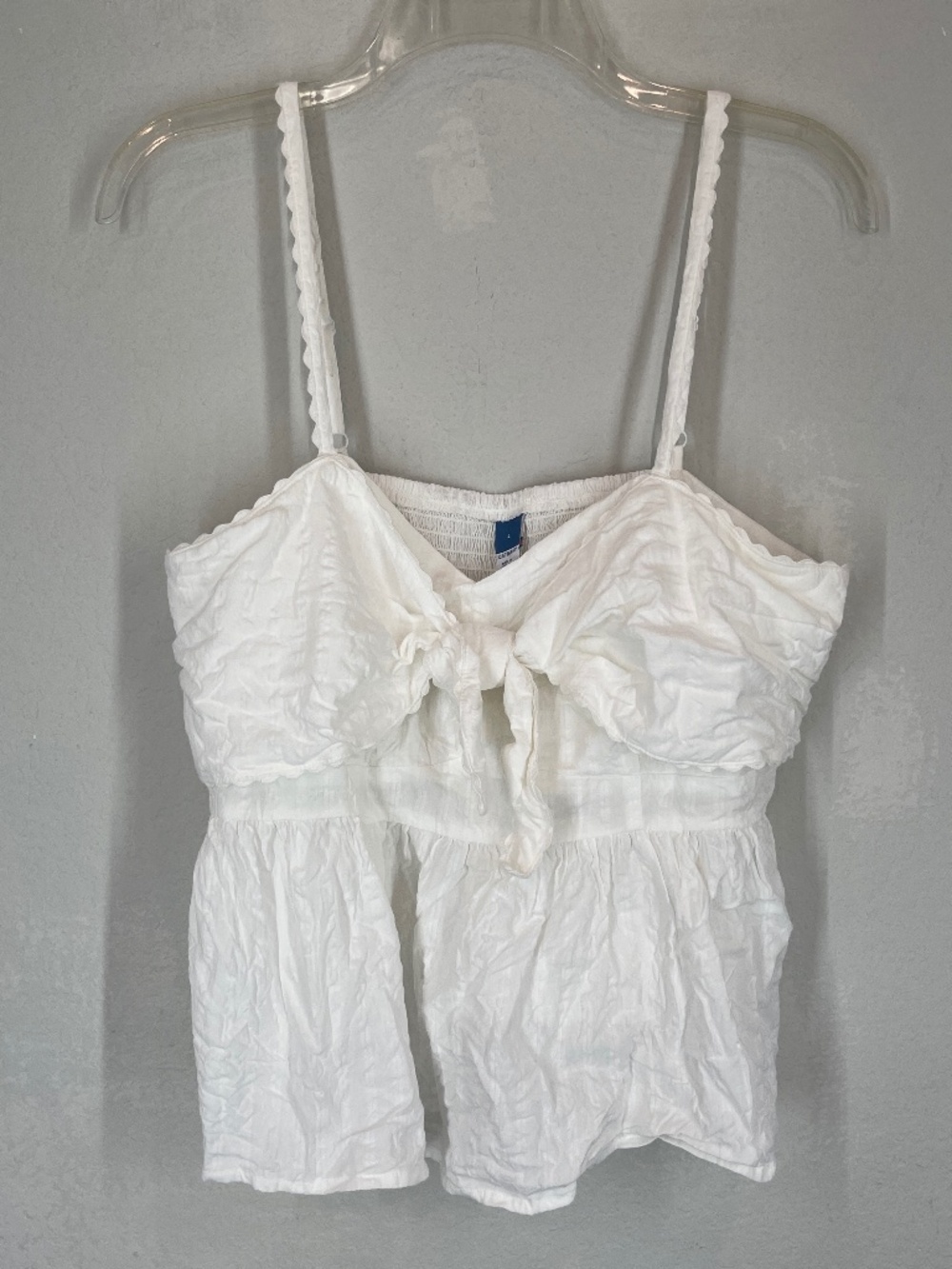 Old Navy Sleeveless Peplum Top Women's L White Smocked Bodice Tie Front